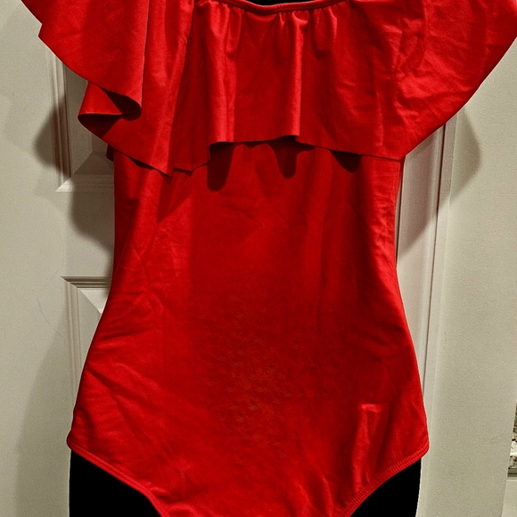 Island Goddess Off-Shoulder One Piece Ruffle Swimsuit - Picture 2 of 10